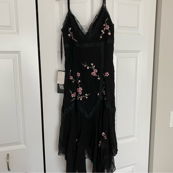 Sue Wong size 12 cherry blossom embroidered black formal dress nwt never worn - Picture 5 of 6